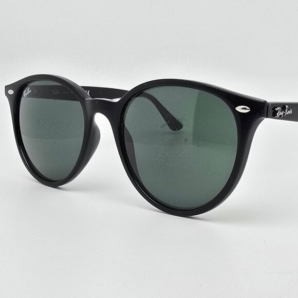 Ray-Ban RB4305 601/71 Polished Black Frame Green Lens Sunglasses Italy 53-19-145 - Picture 1 of 16